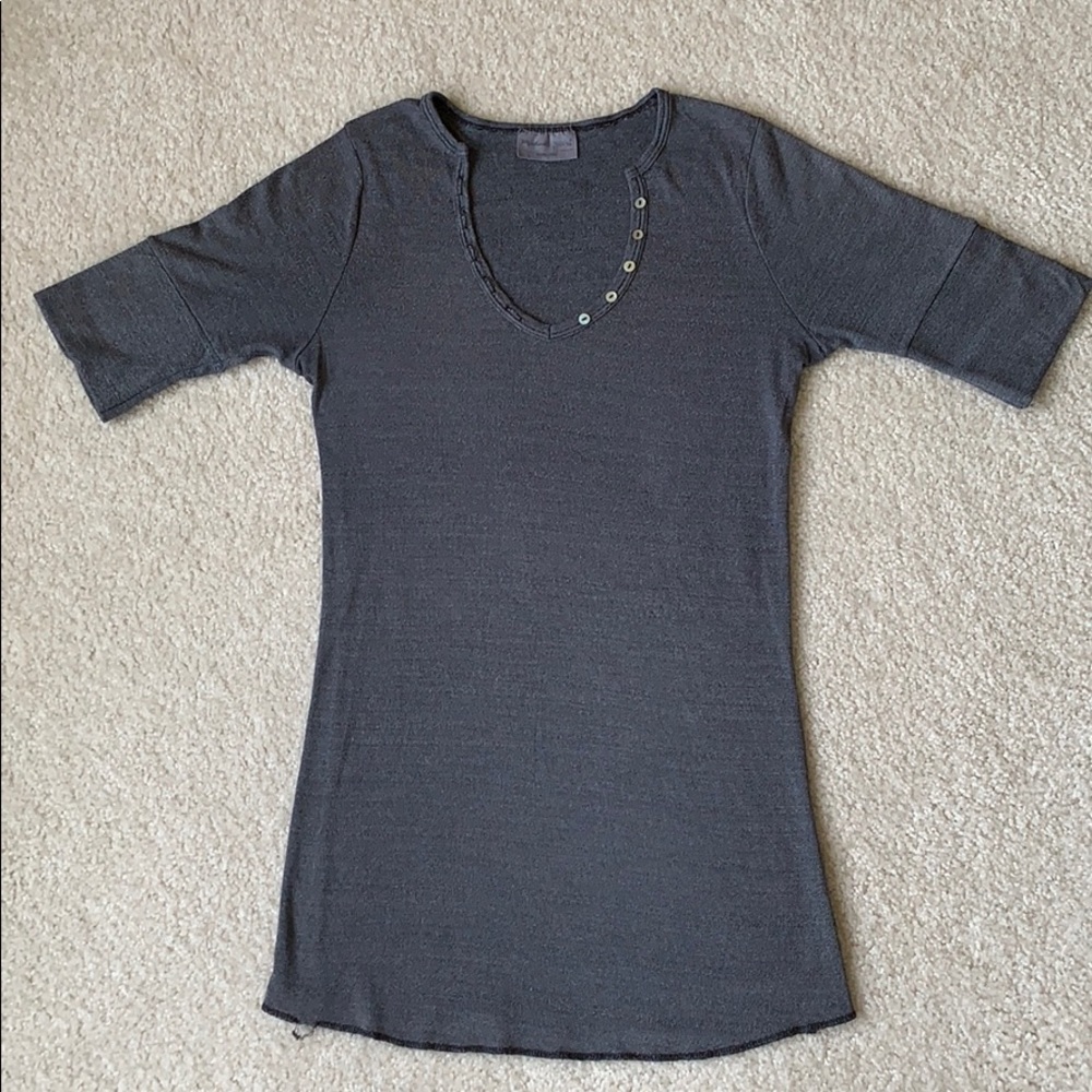 Michael Stars | shortish sleeve maternity shirt